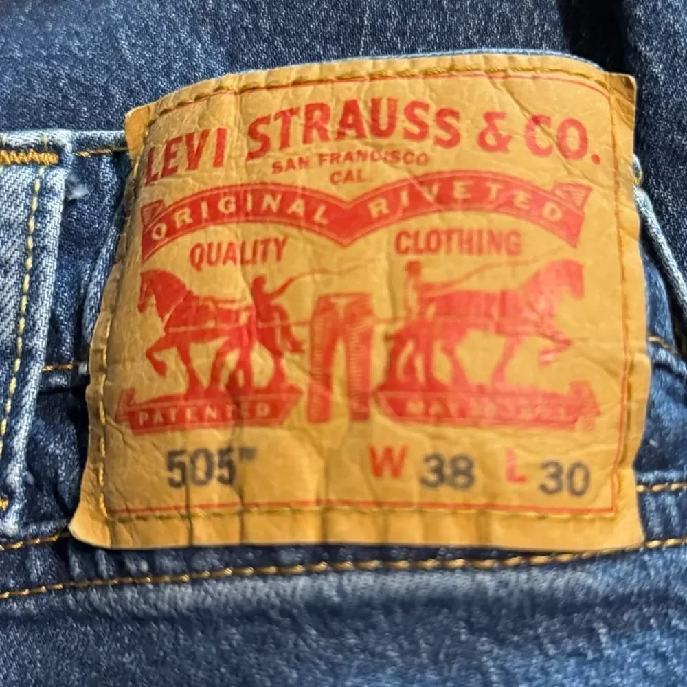 Levi’s 505 Men’s Denim Jeans Straight Leg 38x30